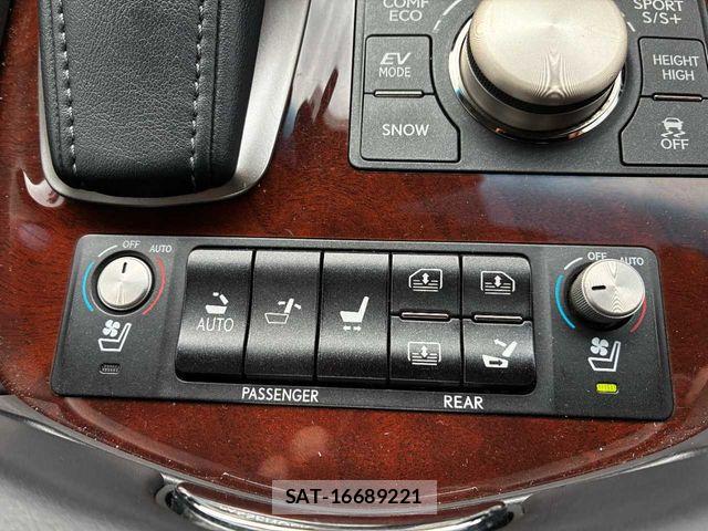 Lexus LS 2013-07 6907749-11