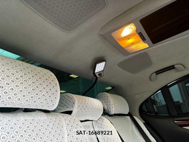 Lexus LS 2013-07 6907749-27