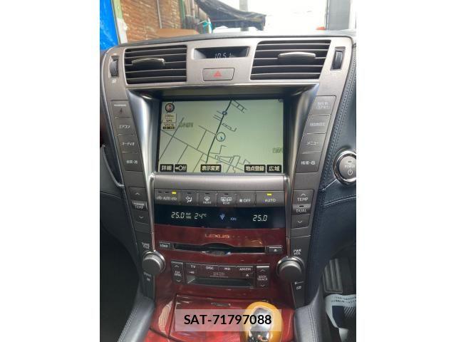 Lexus LS 2007-07 7220998-21