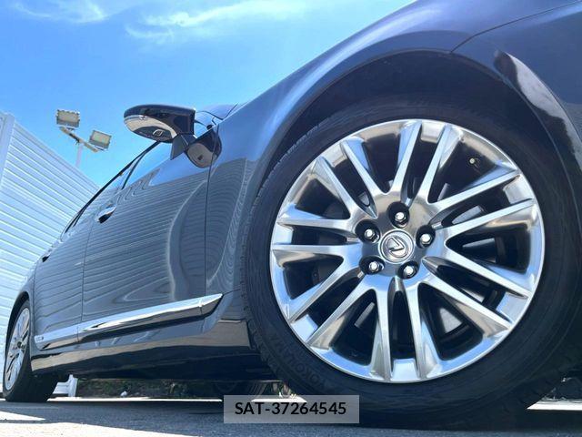 Lexus LS 2013-02 7272233-16