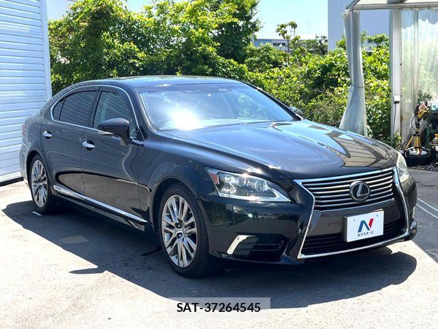 Lexus LS 2013-02 7272233-19