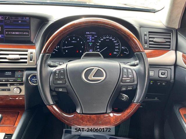 Lexus LS 2012-12 7358507-11