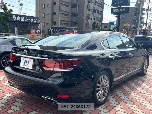 Lexus LS 2012-12 7358507-16