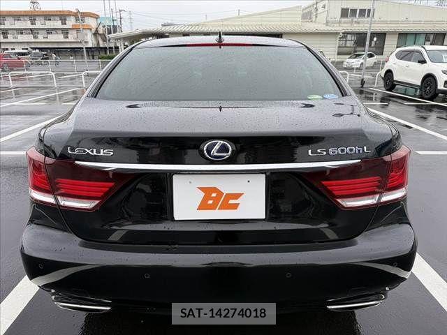 Lexus LS 2013-12 7877371-13