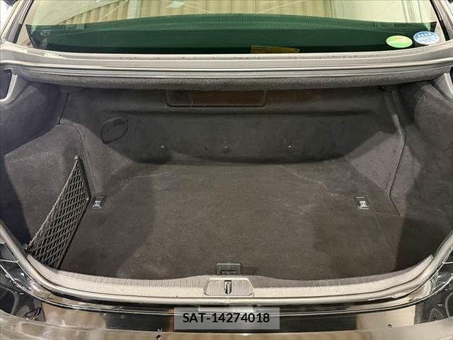 Lexus LS 2013-12 7877371-19