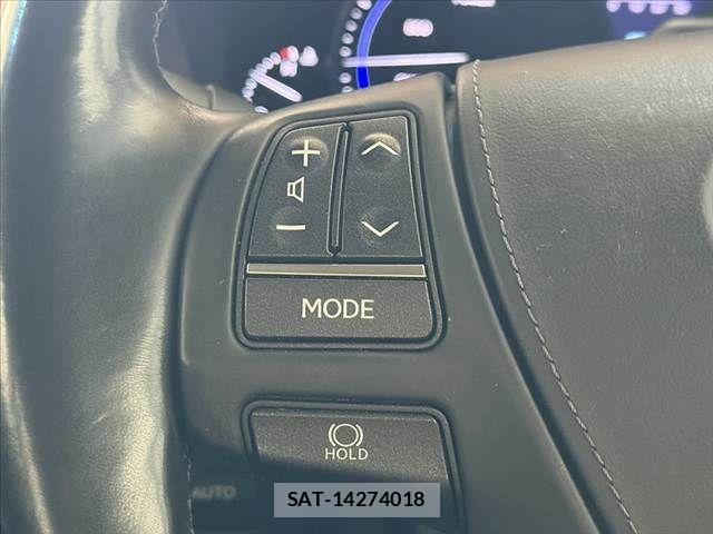 Lexus LS 2013-12 7877371-21