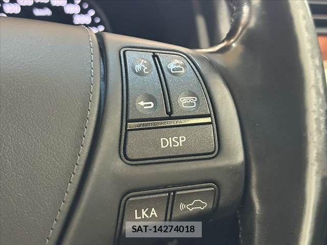 Lexus LS 2013-12 7877371-22