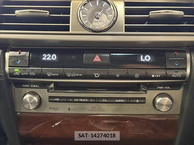 Lexus LS 2013-12 7877371-24