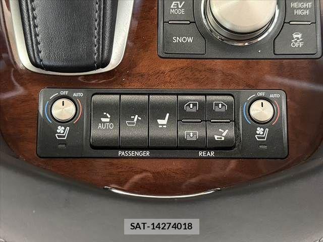 Lexus LS 2013-12 7877371-5