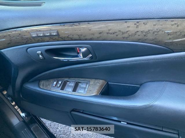 Lexus LS 2007-12 8245729-15