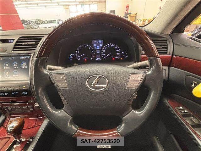 Lexus LS 2008-02 8315194-10