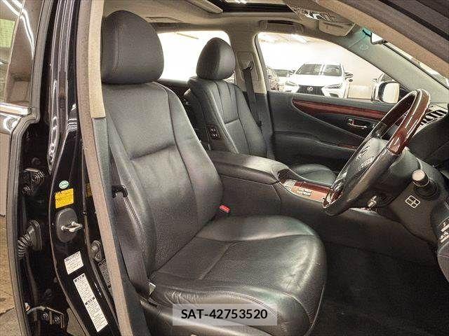 Lexus LS 2008-02 8315194-7