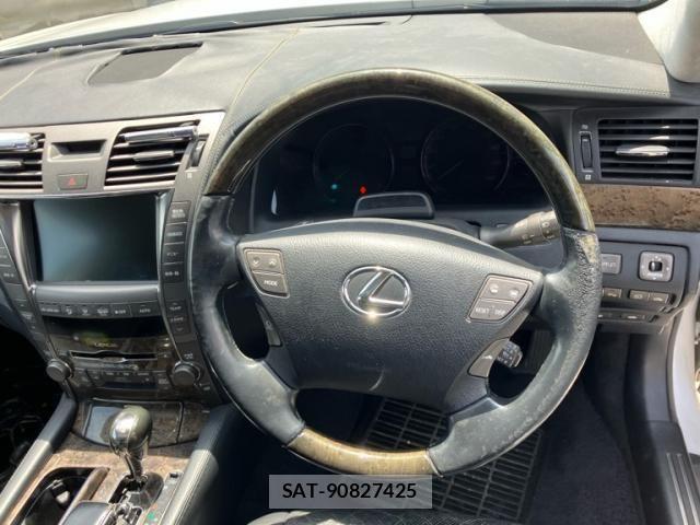 Lexus LS 2007-05 8315195-16