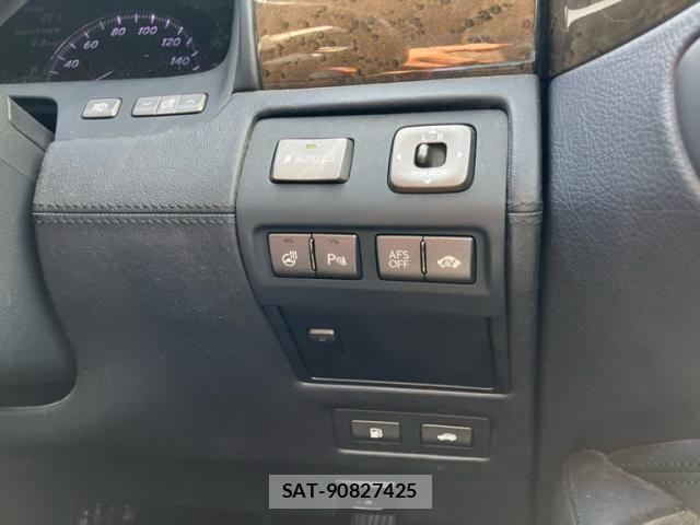 Lexus LS 2007-05 8315195-17