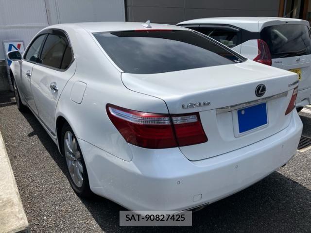 Lexus LS 2007-05 8315195-3