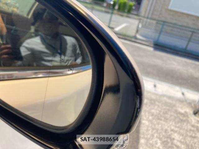 Lexus LS 2013-02 8336571-9