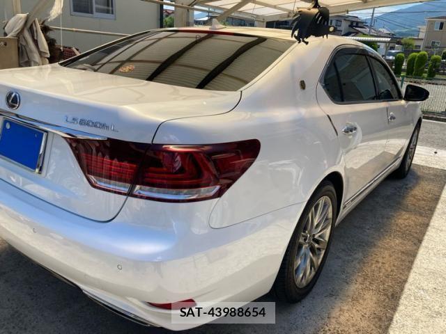 Lexus LS 2013-02 8336571-2