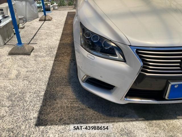 Lexus LS 2013-02 8336571-4