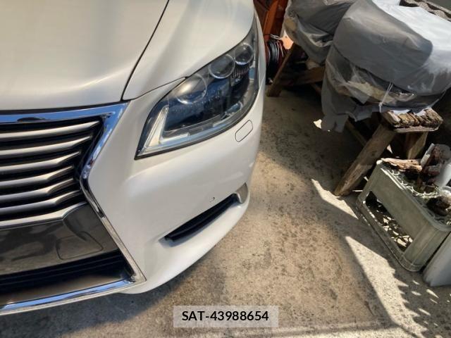 Lexus LS 2013-02 8336571-5