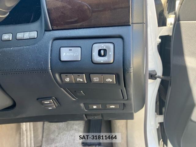 Lexus LS 2007-07 8336569-13