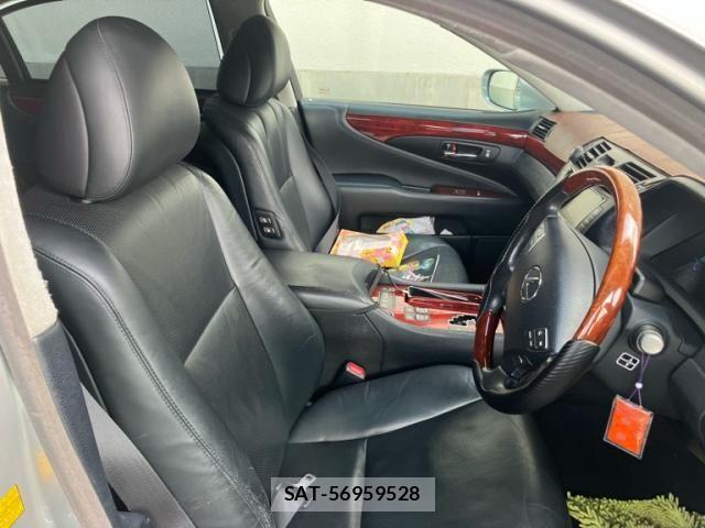 Lexus LS 2007-07 8354846-2
