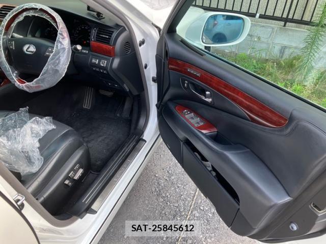Lexus LS 2007-08 8371806-14
