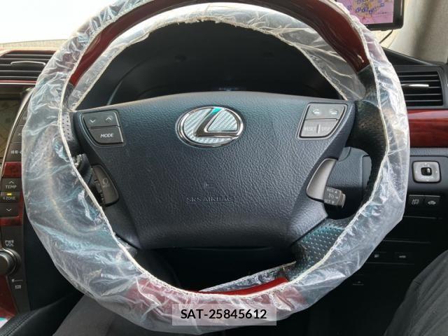 Lexus LS 2007-08 8371806-20