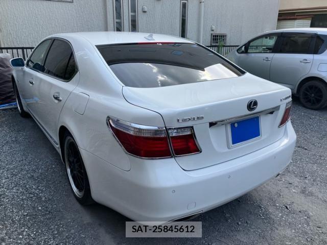 Lexus LS 2007-08 8371806-2