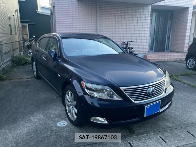 Lexus LS 2007-08 8413293-1