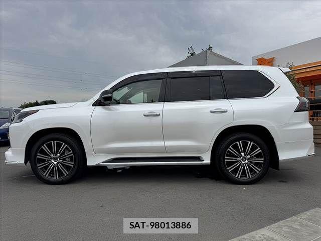 Lexus LX 2021-09 1056018-10