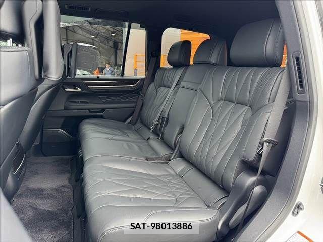 Lexus LX 2021-09 1056018-17