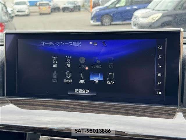 Lexus LX 2021-09 1056018-21