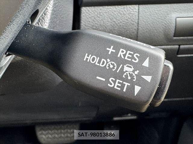Lexus LX 2021-09 1056018-26