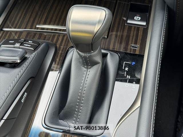 Lexus LX 2021-09 1056018-6
