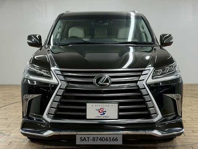 Lexus LX 2016-03 3674678-12