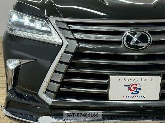 Lexus LX 2016-03 3674678-18