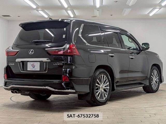 Lexus LX 2017-12 3907157-15
