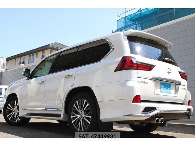 Lexus LX 2015-10 5870971-1