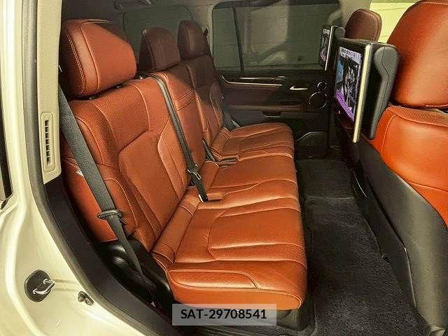 Lexus LX 2016-04 6276714-10
