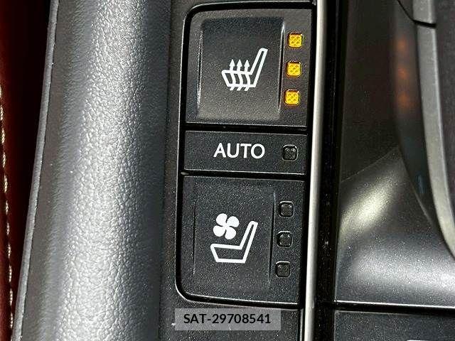 Lexus LX 2016-04 6276714-7