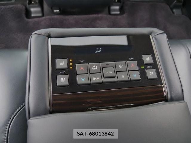 Lexus LX 2020-10 6526548-13