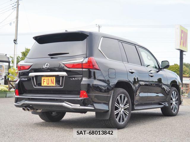 Lexus LX 2020-10 6526548-4