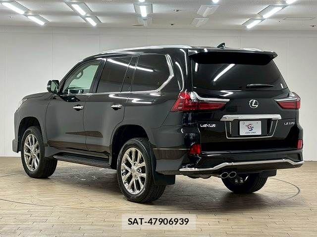 Lexus LX 2019-01 6672277-16