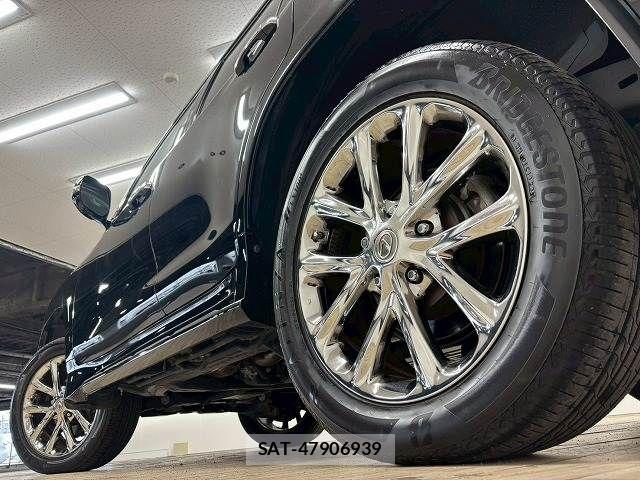Lexus LX 2019-01 6672277-18