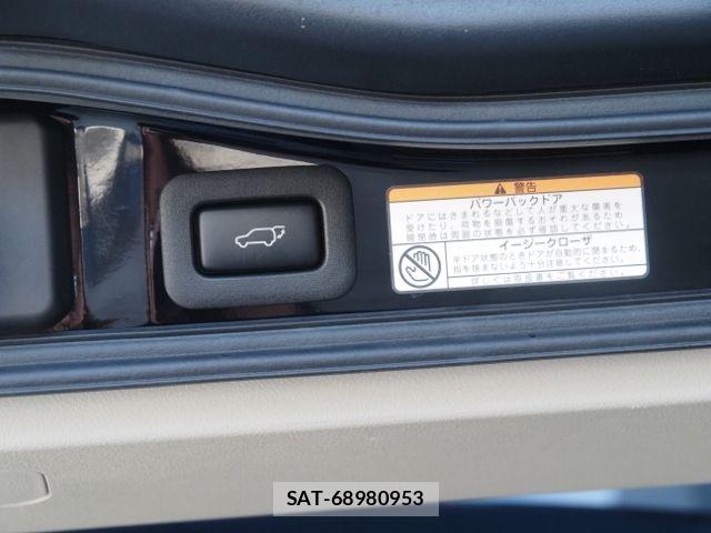 Lexus LX 2018-07 6672276-17