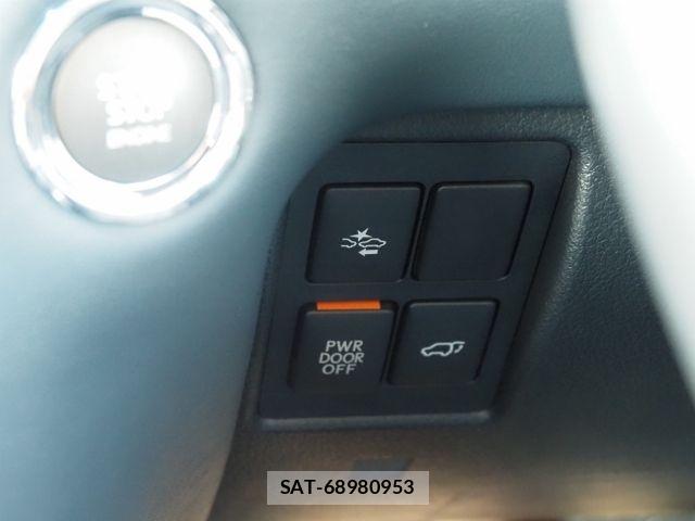 Lexus LX 2018-07 6672276-28