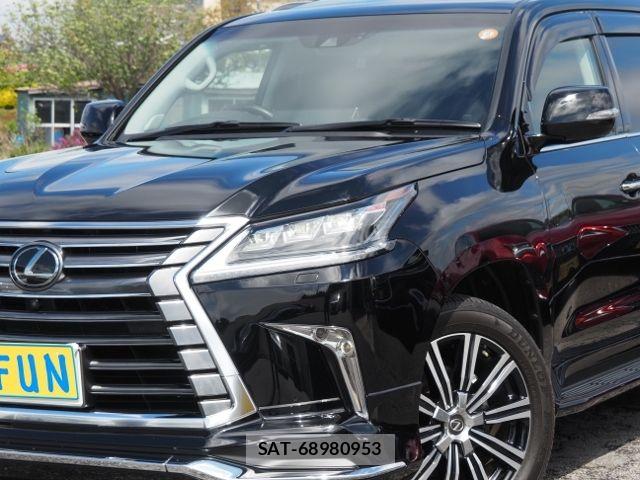 Lexus LX 2018-07 6672276-7