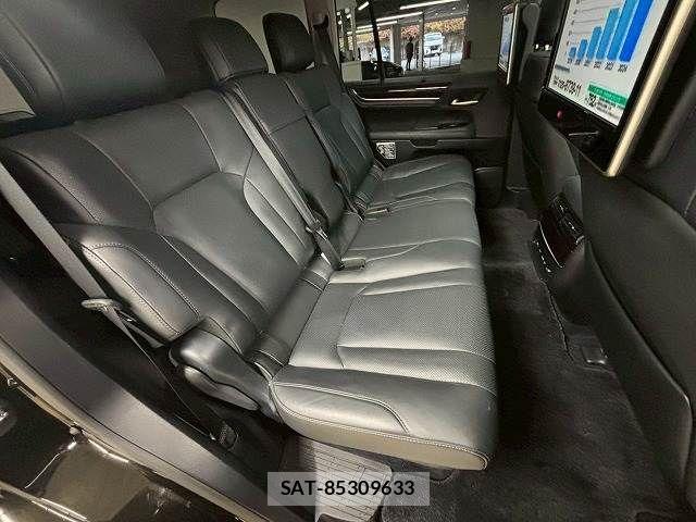 Lexus LX 2015-11 6815715-9