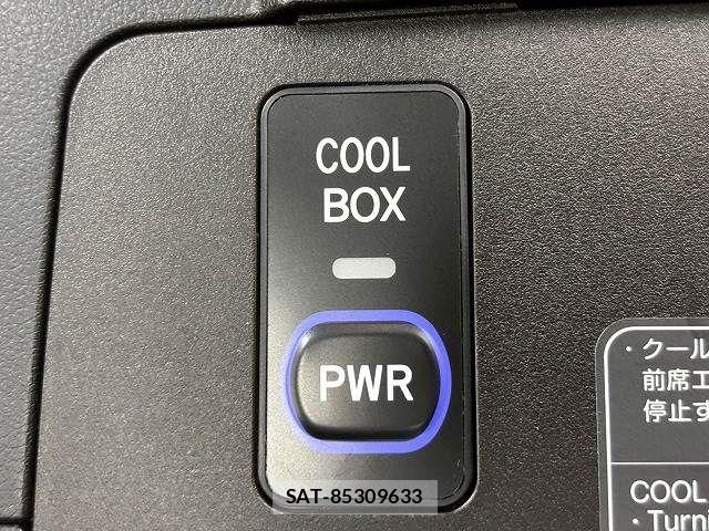 Lexus LX 2015-11 6815715-12