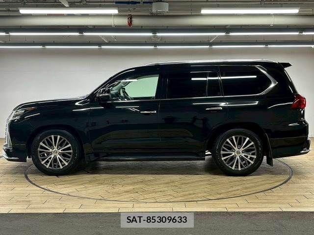 Lexus LX 2015-11 6815715-17